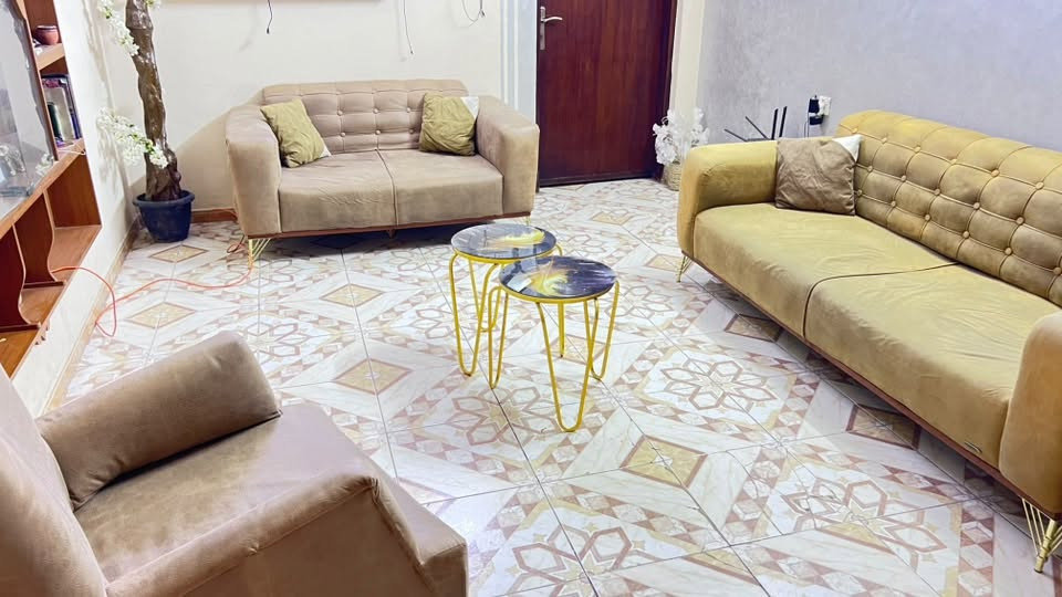 السلام عليكم
تخم تركي للبيع سبع مقاعد استعمال بيت  مكاني البنوك
للتواصل 
***********
