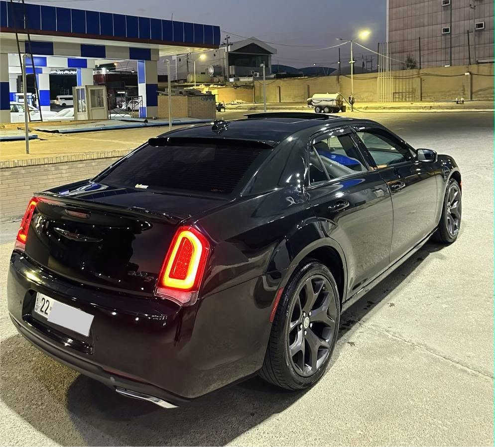 Chrysler 300 S 2022 Black 3.6L V6
اوباما كرايسلر

المواصفات فول الفول ما عدا رادار امامي

الضرر صبغ دعاميه وتعديل بارد للجاملغات الخلفيه واضح بلصور
بدون ايرباك بدون دواخل
السياره نظيفه كلش 

گير ومكينه بشرط 
ماشيه 88 الف كيلو متر  

مكان السيارة اربيل
السيارة بأسمي ورقم اربيل 
السعر 293 ورقه
 
رقمي
***********
*********** أربيل, العراق
