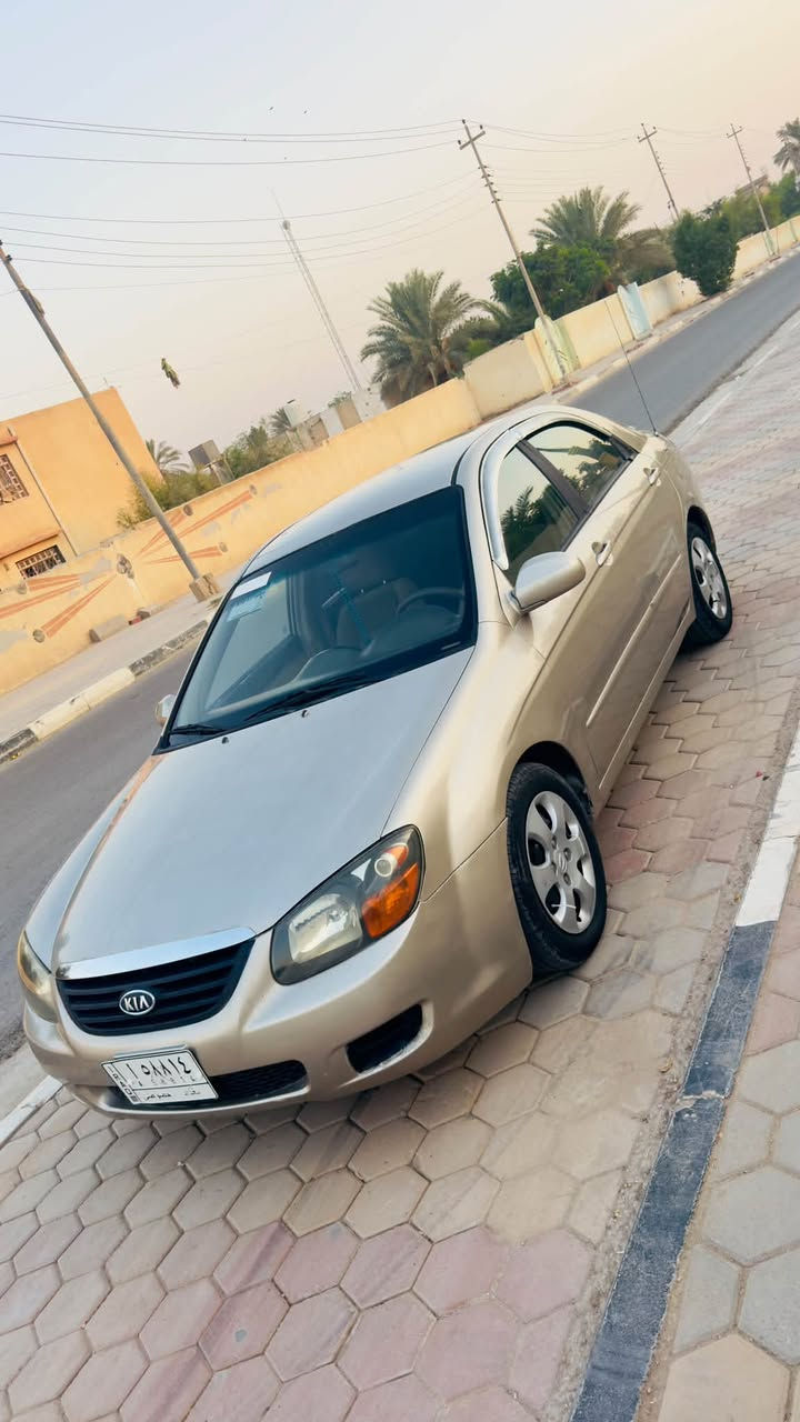 السلام عليكم 
للبيع سبكترا 2007
مكينه 2000 
كير مكينه مكفولات 
مصبوغه عام للجماليه حادثهه من امريكا جاملغ الامام جهه صدر 
السعر ٧٥وبيهه مجال 
مكان السياره كربلاء الحسينيه 
الاستفسار ***********
