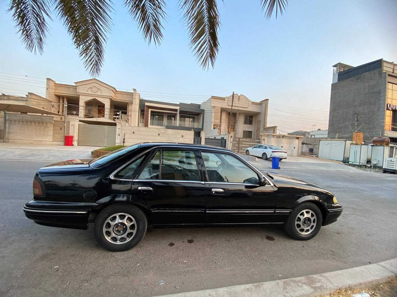 السلام وعليكم
تحيه طيبه دايو برنس  للبيع رقم  بغداد انكليزي مشروع وطني باسمي تحويل بنفس اليوم رقم دولي انكليزي موديل 1993 لون اسود
محرك مفتوح حجم2000 كير اوتو 
كير محرك اكسل جدد  تبريد ثلج 🥶🥶
صدر امامي خلفي نضيف تخم تاير نضيف
(ملاحظه)
السياره مصبوغه    بس للجماليه بدون حادث 

مكان السياره بغداد  الشراي يتصل غير متواجد عل فيس اتصال فقط  التفاصيل 
رقم رقم الهاتف***********
السعر ٣٧وبيهة مجال للشراي اتصال فقط
