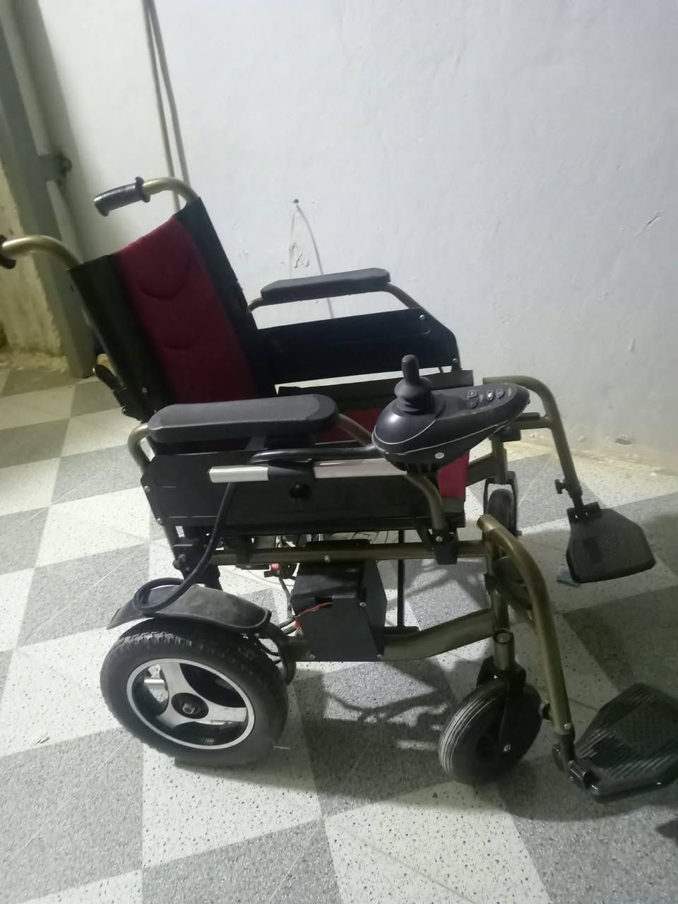 عربانه شحن جديده للبيع  الاستفسار ***********
