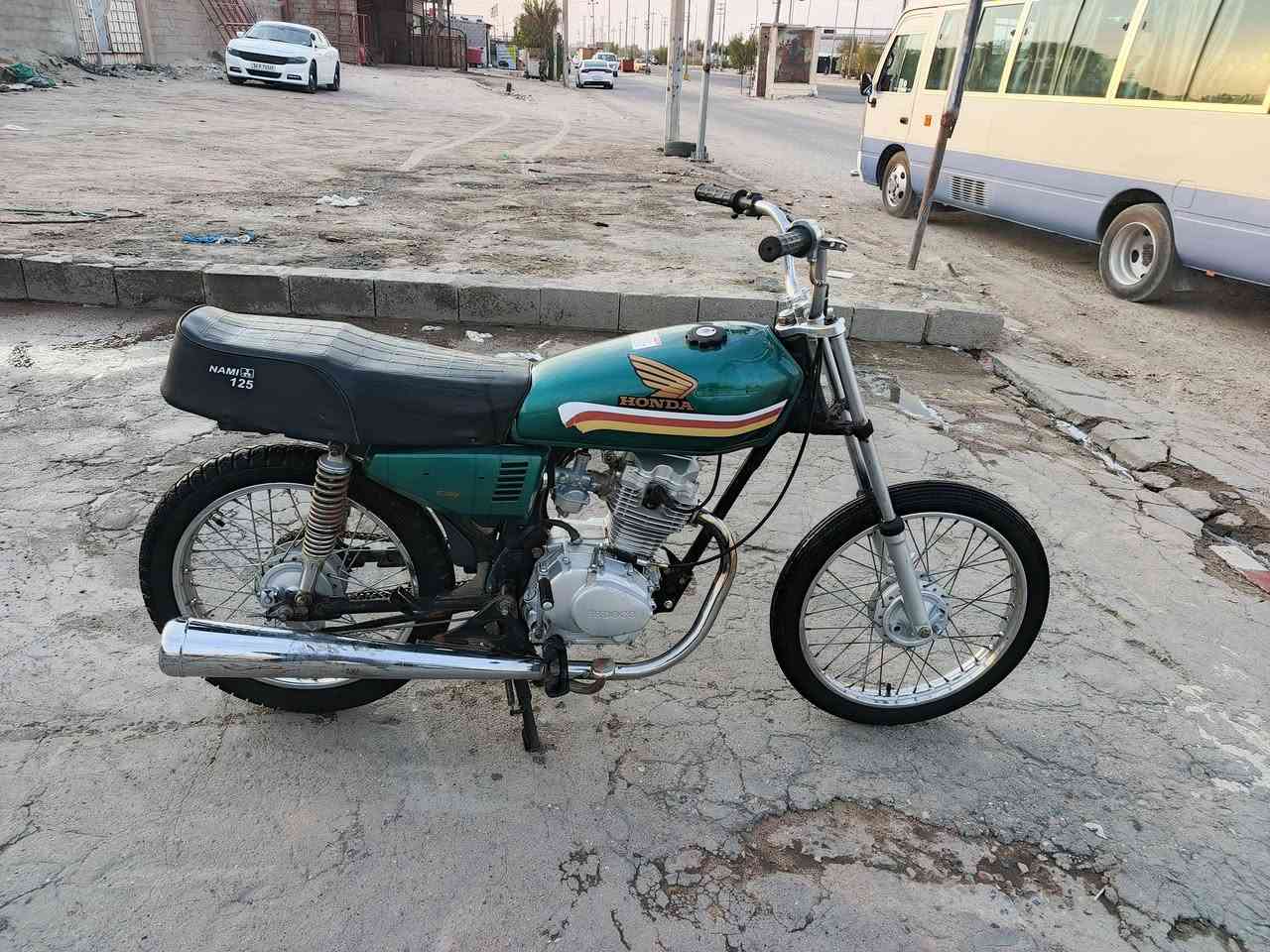 سلام عليكم شباب دراجه نضيفه ومتربه ماعوزه شي كامله سعر 350وهاذا رقمي ***********
