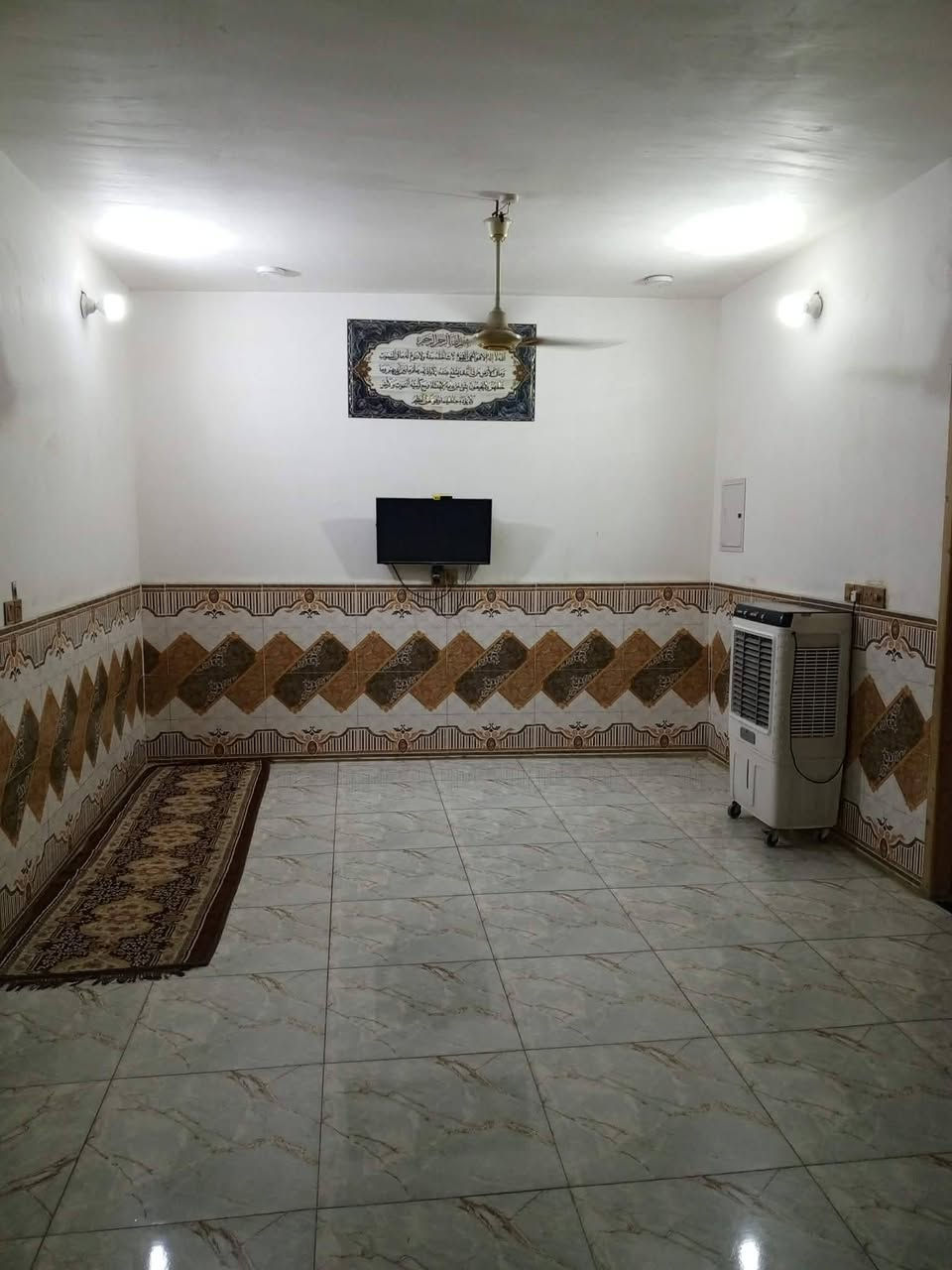 السلام عليكم
بيت للبيع زراعي المساحه ١٨٠ متر العنوان بالسده حي النصر الاول كاع ابو مكي الحمداني البيت طابقين بناء جديد تفاصيل البناء رباط ارضي بناء بلوك والسكف صب يتكون من / غرفتين + صاله + ستقبال + مطبخ + مجمع صحيات + طارمه / الطابق الثاني غرفه + بيتونه السعر المطلوب ( 48 ) مليون وقابل لتفاوض الاستفسار اكثر / *********** // ***********
