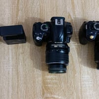 اخوان أعادة نشر بسبب الوعود الكاذبة عندي كامرات Nikon عدد 2 مع شواحن ا...