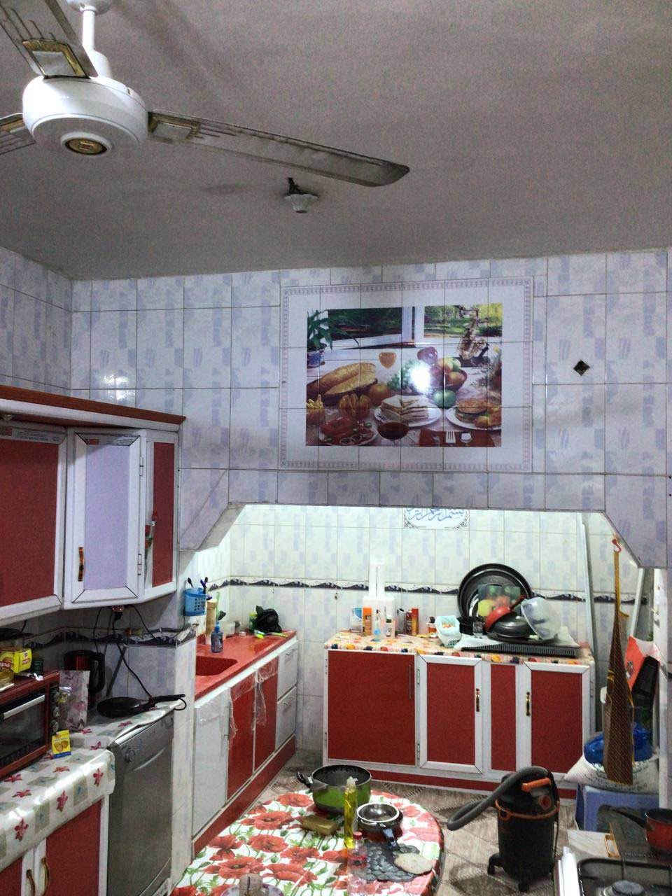 بيت له بيع في منطقه ام عصافير يحتوي على 3 غرف مساحه 250م سعره 160 تواصل مع صاحب البيت على رقم الموبايل *********** السماوا, المثنى

