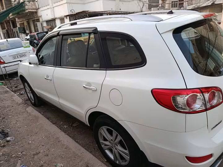سلام عليكم سنتافي فول مواصفات موديل ١١ بصمه المكينه ٦ سلندر فور ويل السياره خير من الله اترايك للبصره وجاهزه ربع ما اذب عليهه ومكفوله من الصبغ وال ضربه كير مكينه صدر خلفي أمامي مكفولات بيهه بس جاملغ الأمامي الأيمن شبر بارد سنويه شهر التاسع تنتهي سعر ١٥٥ المكان الكاظمية الاستفسار على الارقام التالية مكلف بل نشر ***********

