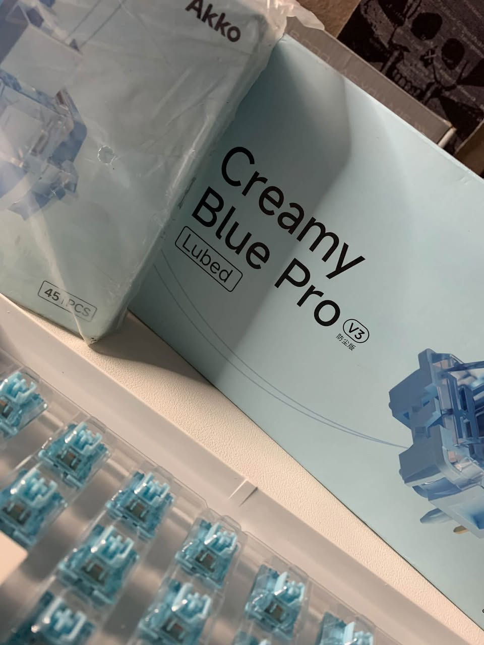 #متوفر
اسويتجات akko  creamy blue pro v3 lubed
استجابه وصوت ولا اروع عالم ثاني ايغير كيبوردك 360 درجه
سعر السيت مكون من45 اسويتج السعر15 الف توصيل لجميع المحافظات متوفر 5 الف
