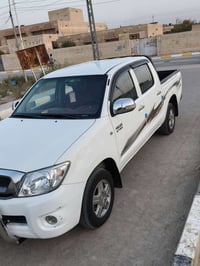 هايلوكس ٢٠١١ • كويتي • كفالة عامة