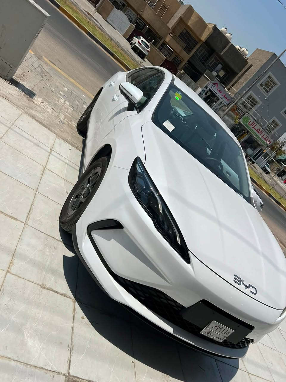 السلام عليكم byd 2025 للبيع
Byd موديل 2025 السياره زيرو 
السياره بيها طخه اباب خلف السايق موضحه بلصور جبتلها باب فتحتها من سياره وشديتها عليها غير هاي السياره ما بيها اي شي 
مكان السياره بغداد حي الجهاد الاساتذه 
ابيع بدون رقم انته ترقم وين متريد 
السياره معروضه ب19600 عراقي ما استقبل دولار 

رقم ***********
