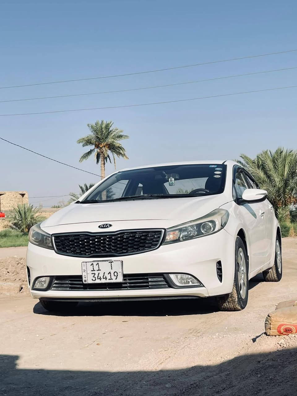 سلام عليكم سيراتو موديل
مديل 18 
مكينه وكير وحداديه كله جديد

 اشاير مري
 مري شفط 
ماشيه 117 الف k سياره كفاله عامه
 
 السيره كلش جديده وحلوه ستخدام شخصي
 عنواني الدوانيه الحمز ه الشرقي 
رقم الهاتف ***********
بيه وتساب
