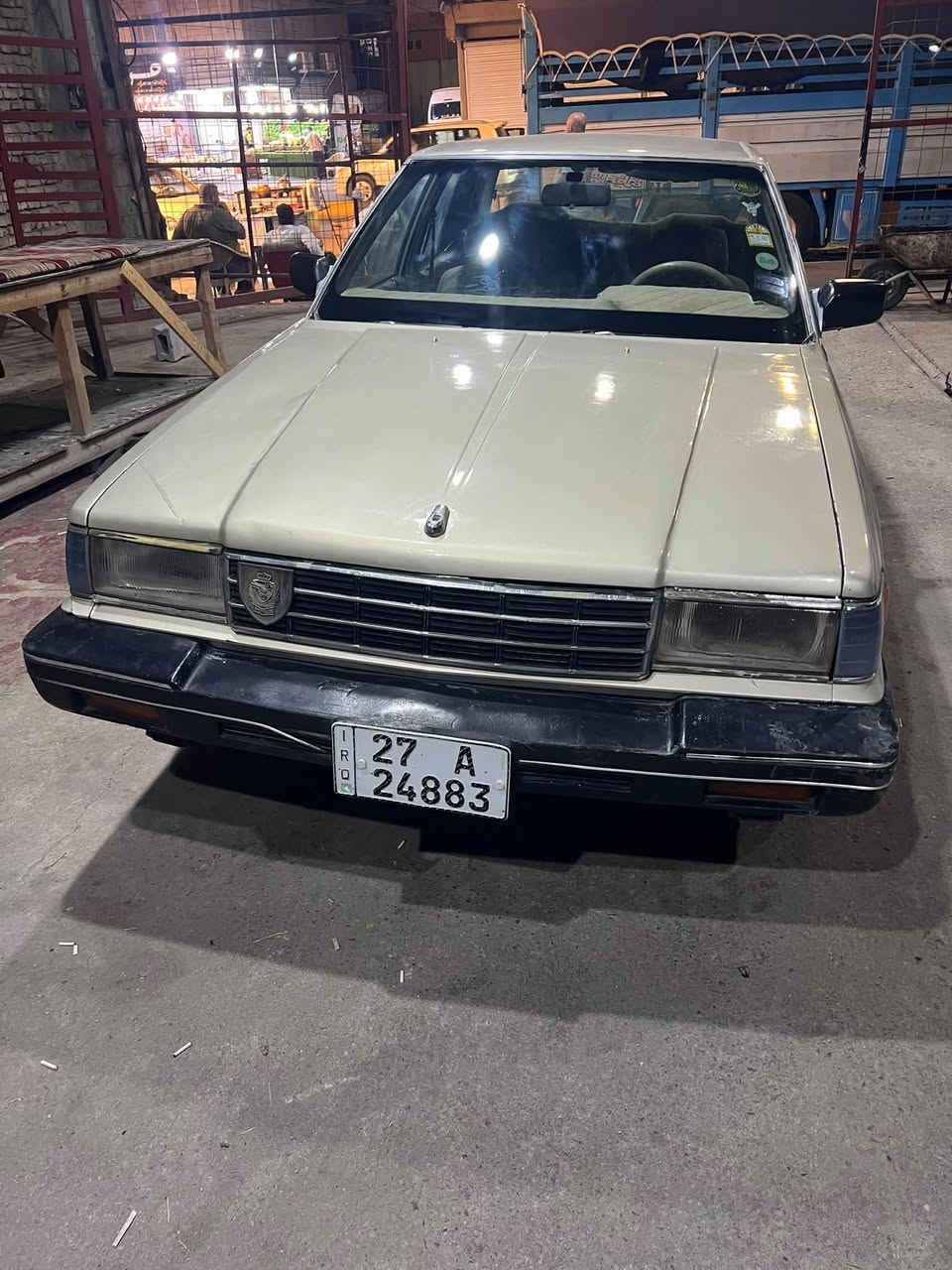 نيسان • موديل ٨٧ • جير عادي
