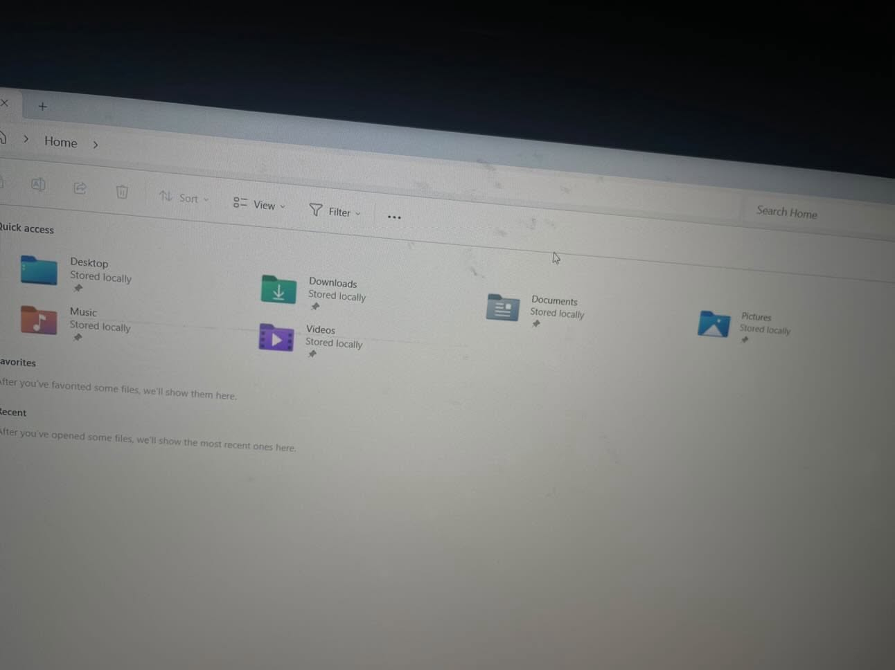 للبيع hp z book
i7 8th 
Gpu p2000 4g
Ram 32g
Ssd 512
Hdd 1t
بيها طكع بالشاشة مماثرة على الاستخدام 
مكان بغداد دورة 
*********** 
525الف

نص مكتوب في الصور:
- 16.5 GB free of 476 GB 341 GB free of 487 GB 212 GB free of 445 GB Run new task Performance CPU 3% 4.09 GHz Memory 8.4/31.8 GB (26%) Disk 0 (D: E:) HDD (SATA) 0% Disk 1 (C:) SSD (NVMe) 0% Ethernet Ethernet 2 S: 0 R: 0 Kbps Wi-Fi Wi-Fi S: 0 R: 0 Kbps GPU 0 Intel(R) UHD Graphics 630 0% GPU 1 NVIDIA Quadro P2000 0% (45 °C) GPU Intel(R) UHD Graphics 630 3D 0% Copy 0% Video Decode 0% Video Processing 0% Shared GPU memory usage 15.9 GB Utilization 0% Shared GPU memory 0.2/15.9 GB Driver version: 31.0.101.2111 Driver date: 7/19/2022 DirectX version: 12 (FL 12.1) Physical location: PCI bus 0, device 2, functi... GPU Memory 0.2/15.9 GB