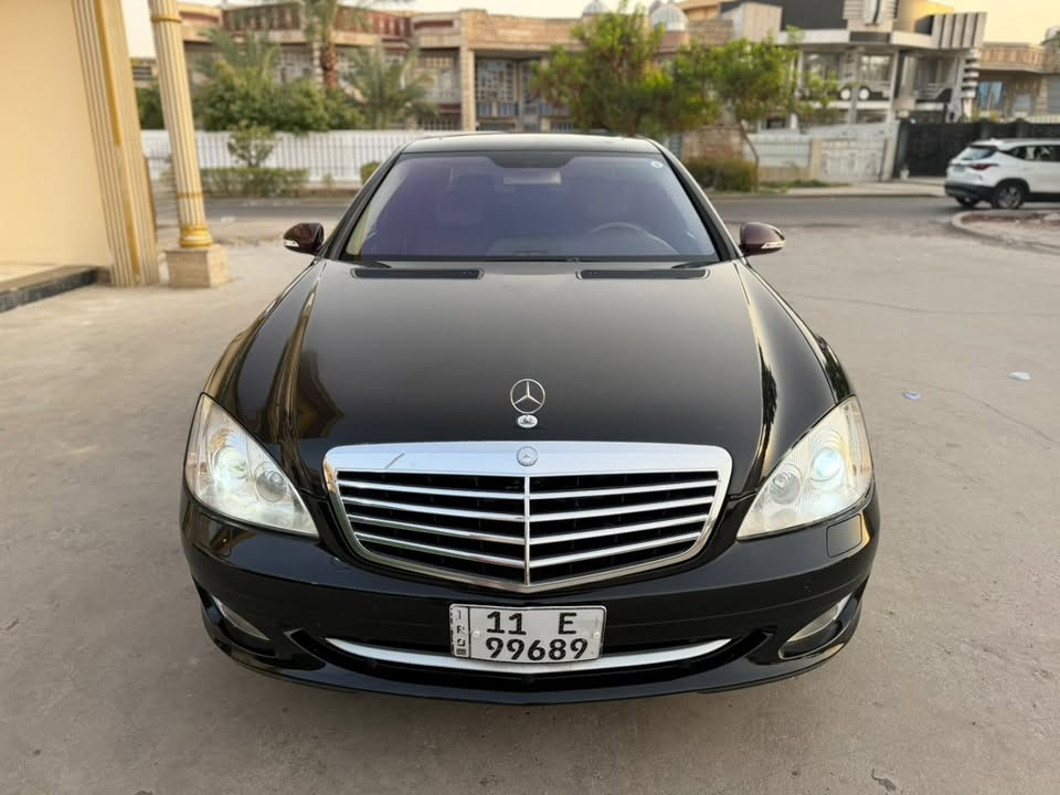 فووول مواصفات مرسيدس S550 وارد يابان  موديل 2006  جديدة جاهزة من كلشي حدادية كير محرك تبريد 
ماشية 200 الف كيلو   
باب طويل لارج
ابواب شفط 
5 بردات
ويل كب عين الشمس
حساسات امامي خلفي 
نظام صوت هارمن كاردن
فتحة سقف
داخل جلد بيجي ملكي
كشنات تدفئة وتبريد ومساج وخزن VIP
بردة خلفية كهرباء
مرس قلابة وشفط
جكات 
صندوك شفط
مكينه 8 سلندر 
مكان السيارة بغداد
السيارة كلش جديدة   
بدون ضرر ولا حادث بيها رش صبغ مال يابان السيارة جديدة ومابيها كل نقص
السعر 150$
 :***********
