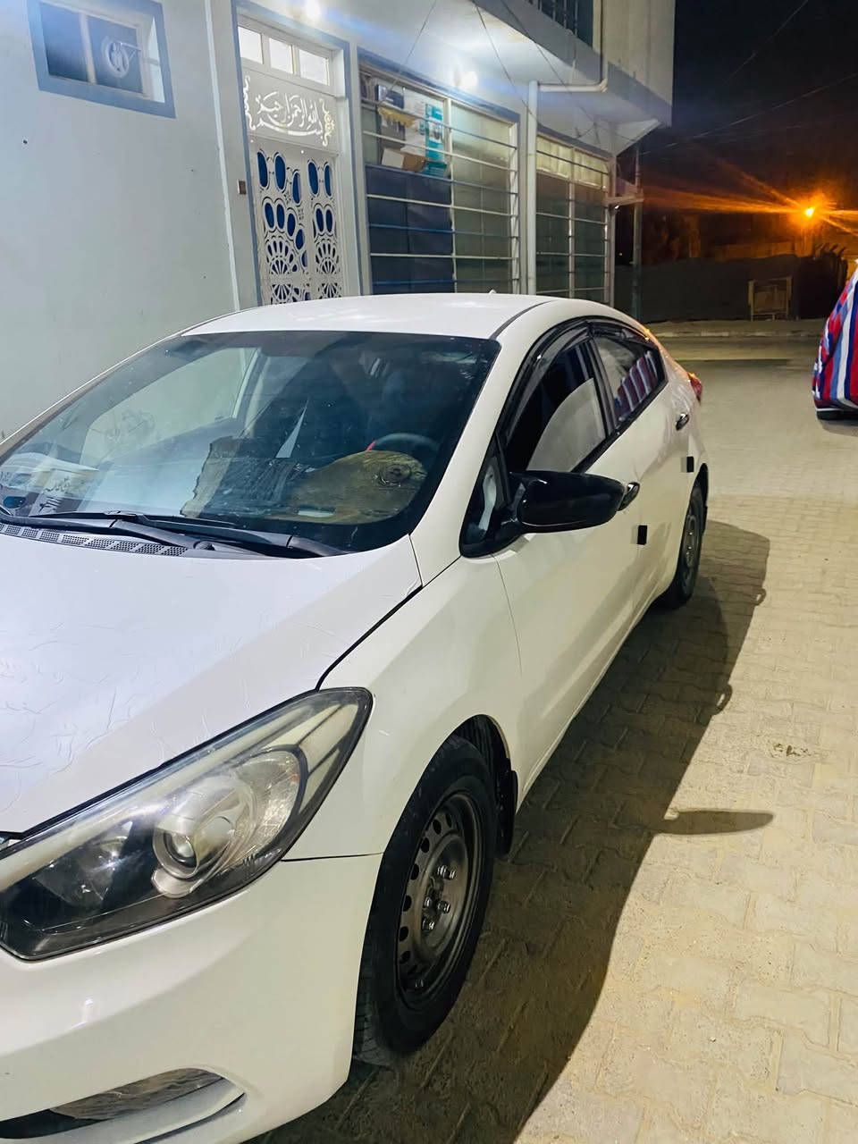 سلام عليكم
سيراتو ٢٠١٤ خليجي 

مكينة كير تبريد 

حدادية سيارة جاهزة 

رقم الماني اربيل تريد تحويل تريد وكالة 

بيه بنيد او جاملغ مبدلات 

باب وره السايق او الهلال بيهن صبغ 

شاشة كامرة 

تايرات جدد

مكاني نجف 

***********

السعر ٩٦
