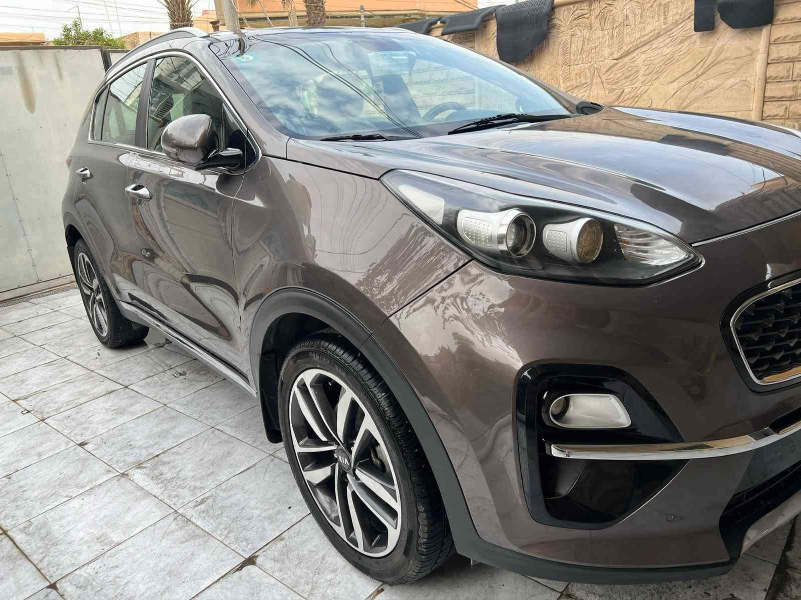 السلام عليكم سبورتج ٢٠٢٠ خليجي مكفولة كفاله عامه من الصبغ والتبديل عدى شخوط بسيطة جدا
مواصفات 
بصمة + بصمه ابواب 
كامرة + شاشة بلادي 
تبريد بيانو 
اشاير بالمري مري شفط 
تحكمات ستيرن 
كشنات كهرباء 
حساسات امامي خلفي 
ماشية ٧٣ كم 
ويل ١٩ تايرات جديدة
مكينة ٢٠٠٠ دوش  
ادامة كاملة متصرف عليها ربع 
سعرها ١٨٣ وبيها مجال بسيط 
الاتصال ***********
السلام عليكم سبورتج ٢٠٢٠ خليجي مكفولة كفاله عامه من الصبغ والتبديل عدى شخوط بسيطة جدا
