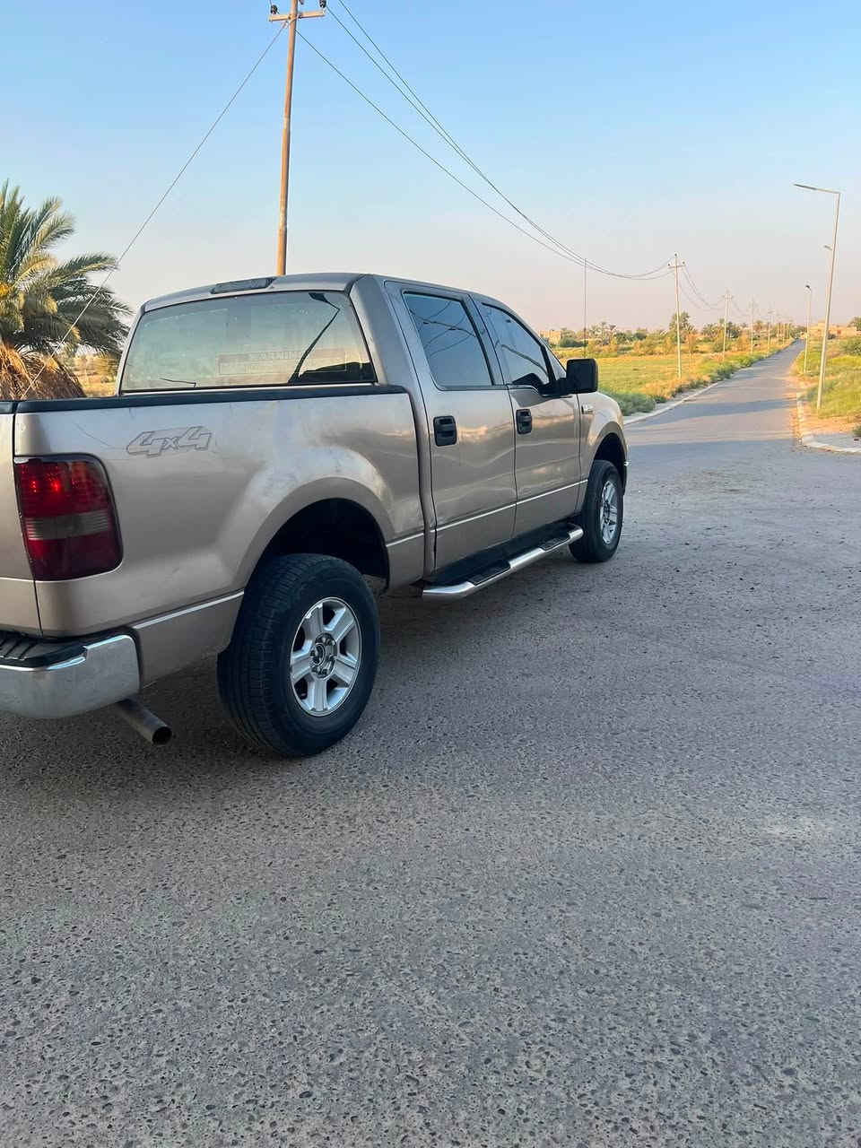 🔷 فورت للبيع 🔷

فورت أمريكي أف 150  
موديل 2005 
السياره ادوات بدون كص       مال مزاد اوراقها ضايعه 
كير محرك ( ففتي ) 
اطارت نظيفه
صدر نظيف 
سياره جاهزه 
🔷
السعر المطلوب 48 $ 
بيها مجال بسيط للشراي 
يرهم مراوس باي سياره 
حسب القناعه 
العنوان بيجي   

التواصل على الرقم ***********
