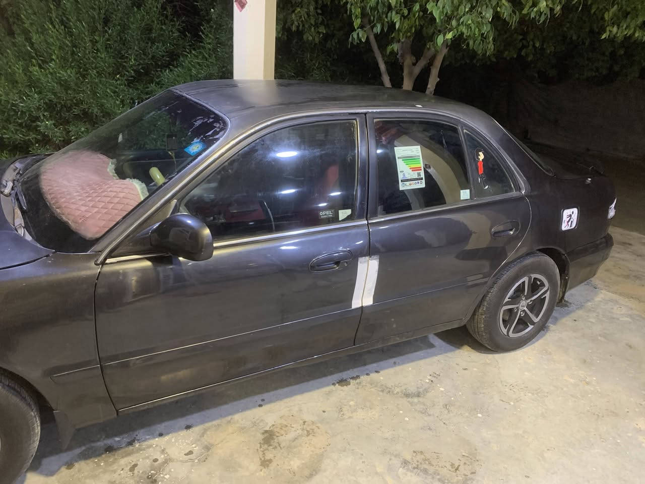 سلام عليكم 
سوناتا 2موديل 93رقم بغداد انكليزي سنويه جديده ال 2030محرك 1800كير عادي لون فيلي للبيع السعر 43وبيهه مجال حك الجيه أو مراوس بكيه بنكو موديل  (٩٤او ٩٥او ٩٦)   حسب القناعه
***********
