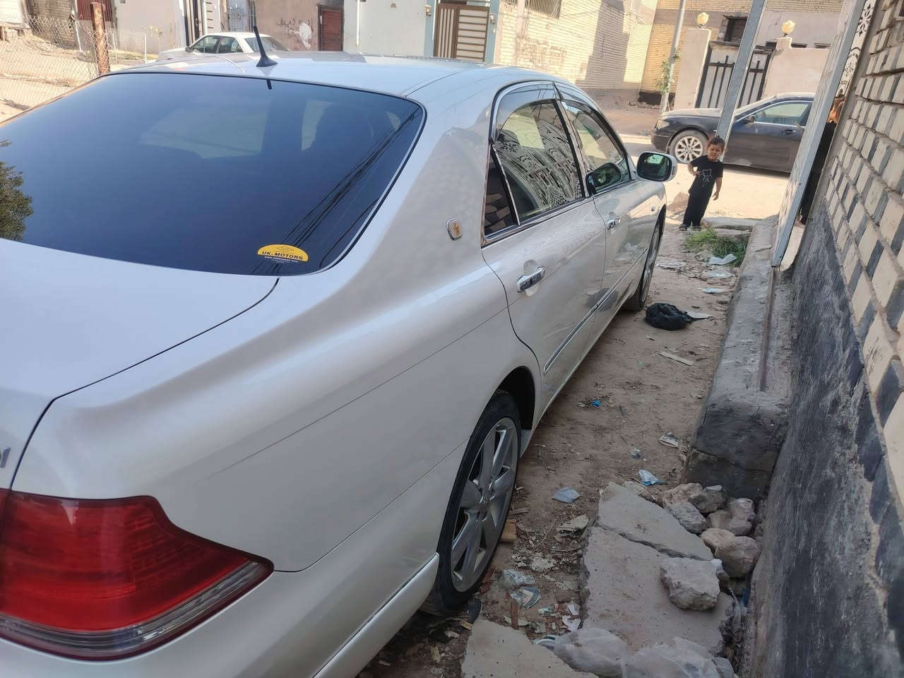 شاهينه ٢٠٠٤ مكفولة للبيع رقم بصرة انكليزي مزاد  باسمي تحويل مباشر وين ما يعجبك تداور مكان السياره النجف
السعر ١٦٠ وبيها مجال
*********** واتساب اتصال
