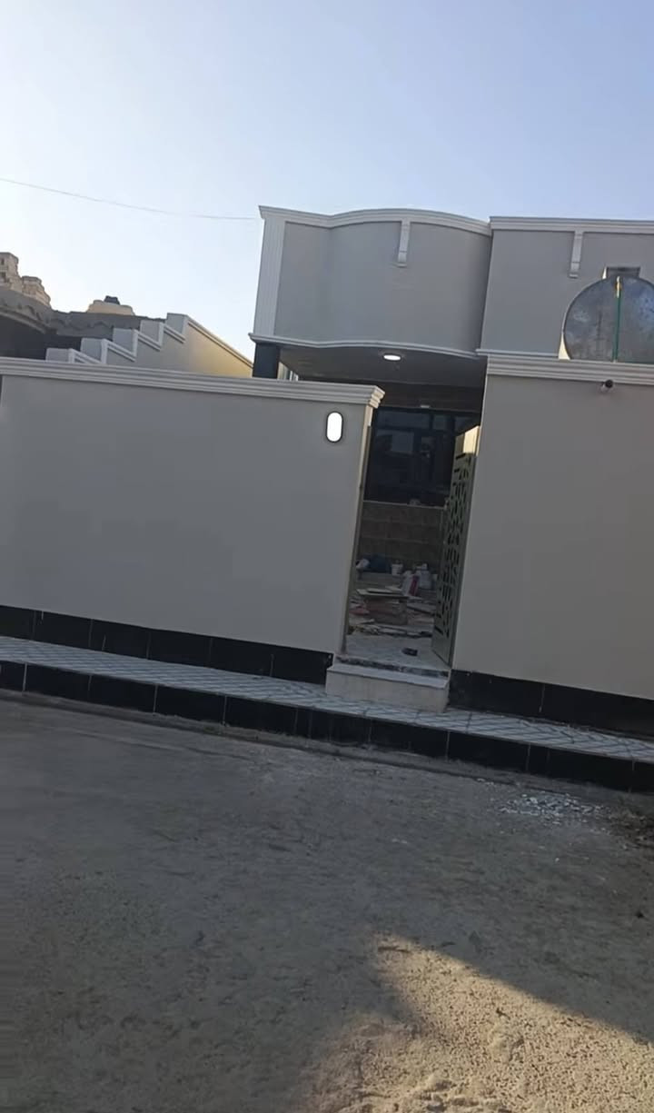 سلام عليكم لبخ وصبغ وديكور فوم متفرق حالين وبأسعار مناسب ***********
