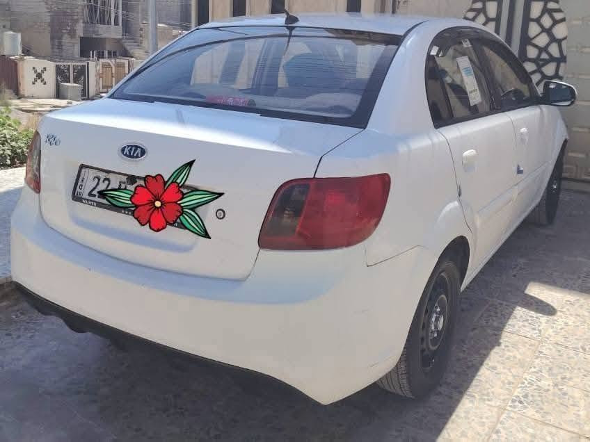 كيا ريو • ٢٠١١ • توماتيك