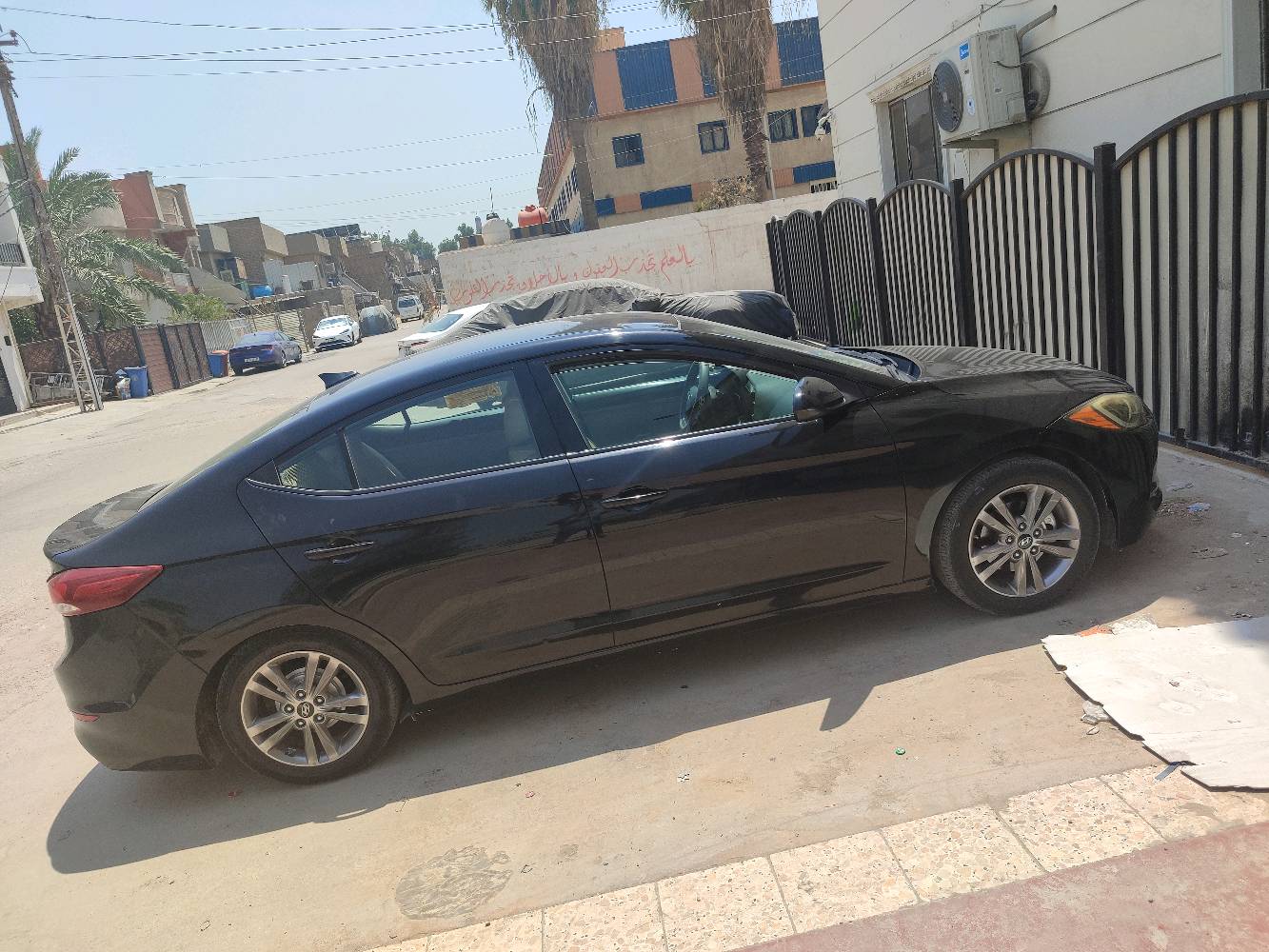 السلام عليكم النترا للبيع موديل ١٧بيها قطعتين جاملغ وبنيد بدون دواخل ولا ايرباك محرك الفين دوش مفتوح وبيها مكانات بارد مواصفات نص فول مكاني بغداد بسمي تحويل ثاني يوم السعر ١٠٠ وبيها مجال للأستفسار أكثر الإتصال على الرقم ***********