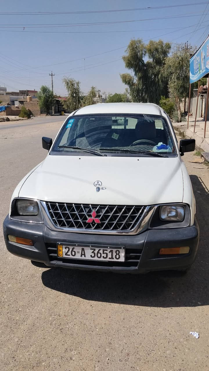 السلام عليكم
سيارة مستبوشي موديل 2002 
الضرر جامرلغ السكن فقط
للأستفسار ***********
