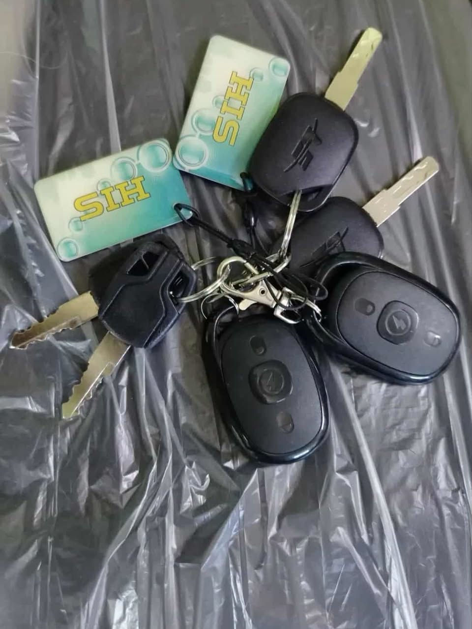 جديد دراجة شحن   من شركة  HIS الرصينة والمعروفة
بالكارتون وبدون بطاريات وبسعر 375
☘️ 5 بطاريات دبل
☘️ قوة الملف 1500 واط
☘️بوكس خلفي
☘️كشن  عالي
☘️سلة مميزة
☘️لد امامي قوي
☘️حامل وشاحن موبايل
☘️ ام بي 3 MP3
☘️تلائم جميع الاعمار والاغراض
☘️اقتصادية
☘️اعتمادية
☘️رصينة وقوية
☘️نظام انارة متكامل السرعة القصوى  تتجاوز الـ  60 كيلو متر بالساعة حقيقية - 4 سرع
☘️بصمة العدد 2 – سويج عدد2  –-كارت NFC عدد 2  -جهاز انذار ضد السرقة
 ممكن تشغيلها بالكارت او السويج او البصمة
☘️☘️☘️ السعر :  375  الف دينار عراقي بدون بطاريات وبالكارتون☘️☘️
محل الورقة الخضراء للدراجات الكهربائية الشحن  ☘️ 🛵
بغداد – شارع الربيع – مقابل الامثل للمطابخ – قرب مدخل دور نواب الضباط في الحرية للتواصل : واتساب *********** – ***********

نص مكتوب في الصور:
- صيانة و تصليح
- ادوات احتياطية
- صيانة موقعية
- بيع و شراء
- دراجة - ستوتة - سكوتر
- عجلات ذوي الاحتياجات الخاصة
- بغداد-شارع الربيع -مقابل الأمثل للمطابخ
- قرب مدخل دور نواب الضباط في مدينة الحرية
- محمد ابو غيث
- ***********
- ***********
- الورقة الخضراء
- للدراجات الكهربائية