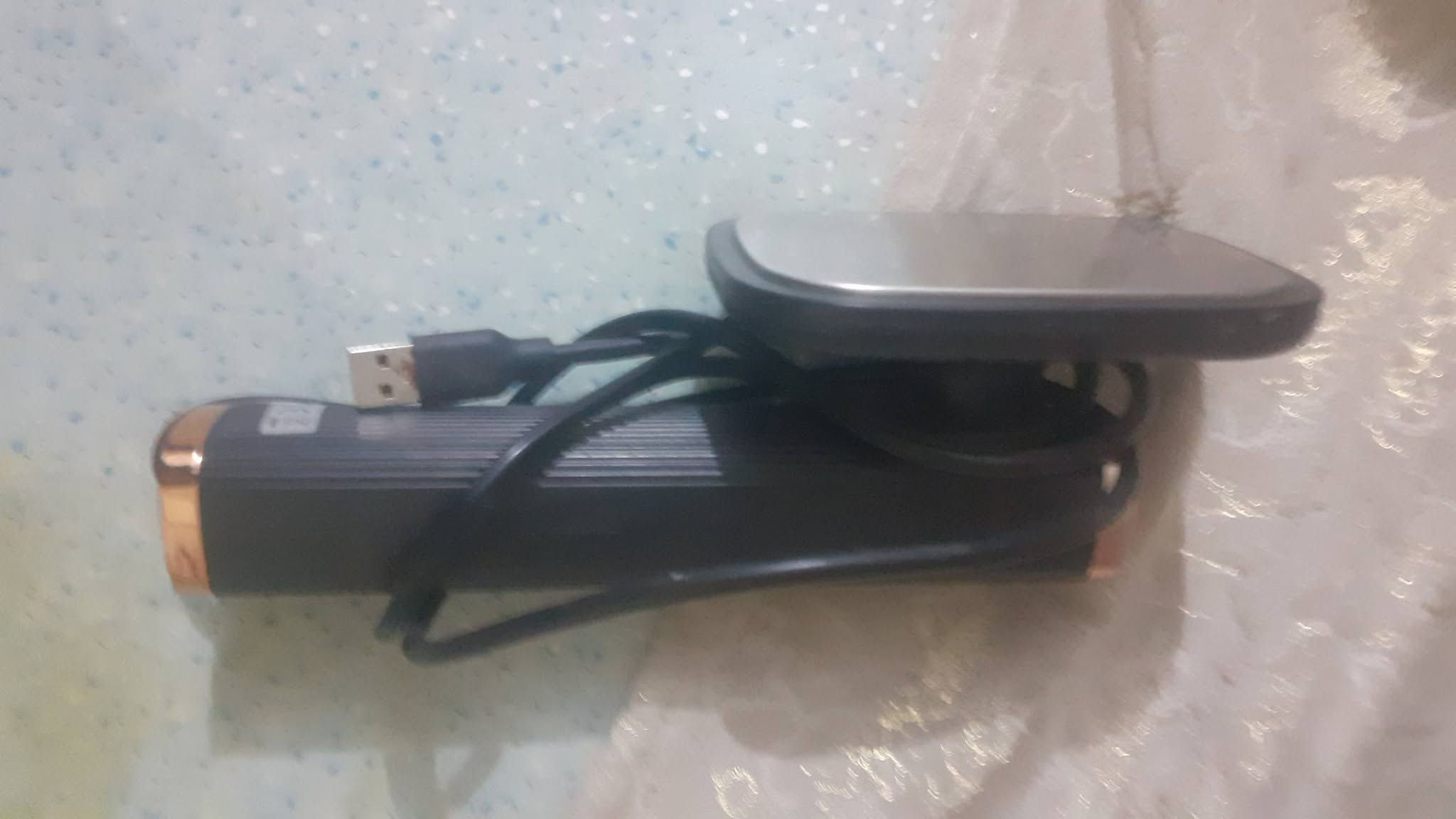 اغراض امزون 
القطعة على  5 و 3 الاف 
واتساب ***********
