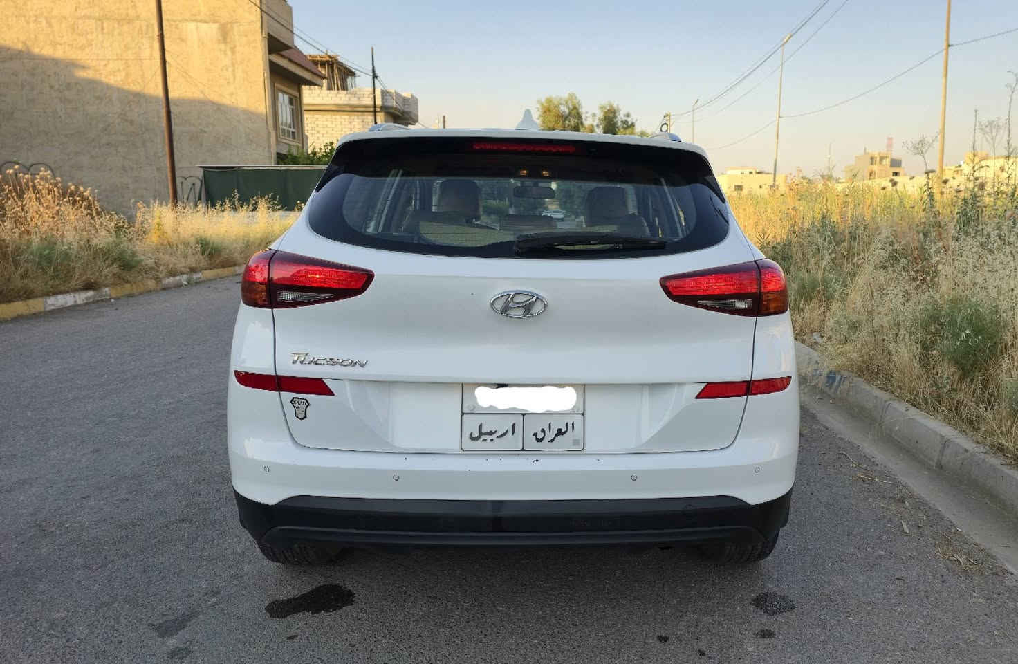 سلام عليكم 
سيارة توسان 2020 
وارد كوري محرك 2.0L
السيارة كلين 
المواصفات:
مقاعد جلد 
التشغيل عن بعد
حساسات امامي خلفي
نظام الدخول الذكي 
كامرة خلفية
بصمة
ماشيه 
33,683 Km
السعر 215$
للتواصل ***********
