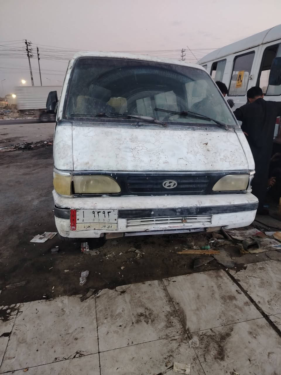 سلام عليكم سياره بيع سعر ١٠ ورق***********
