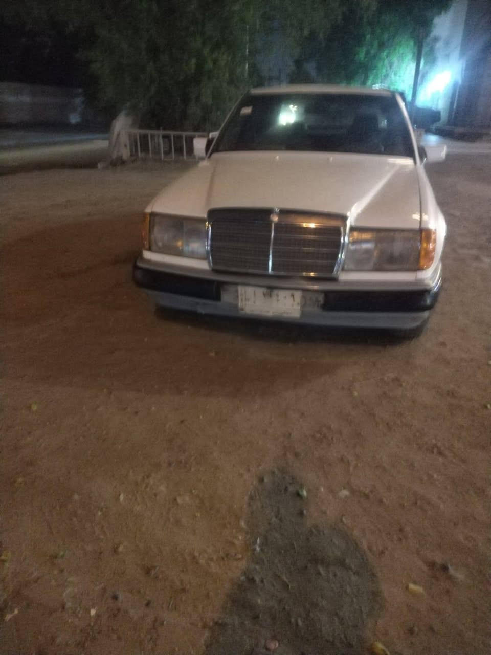 السلام عليكم مارسيدس ١٩٩١ سياره كير محرك بطه خير من الله رقم ديالى مكاني بغداد 
السلام عليكم مارسيدس ١٩٩١ سياره كير محرك بطه خير من الله رقم ديالى مكاني بغداد *********** السعر 45 بيه مجال
