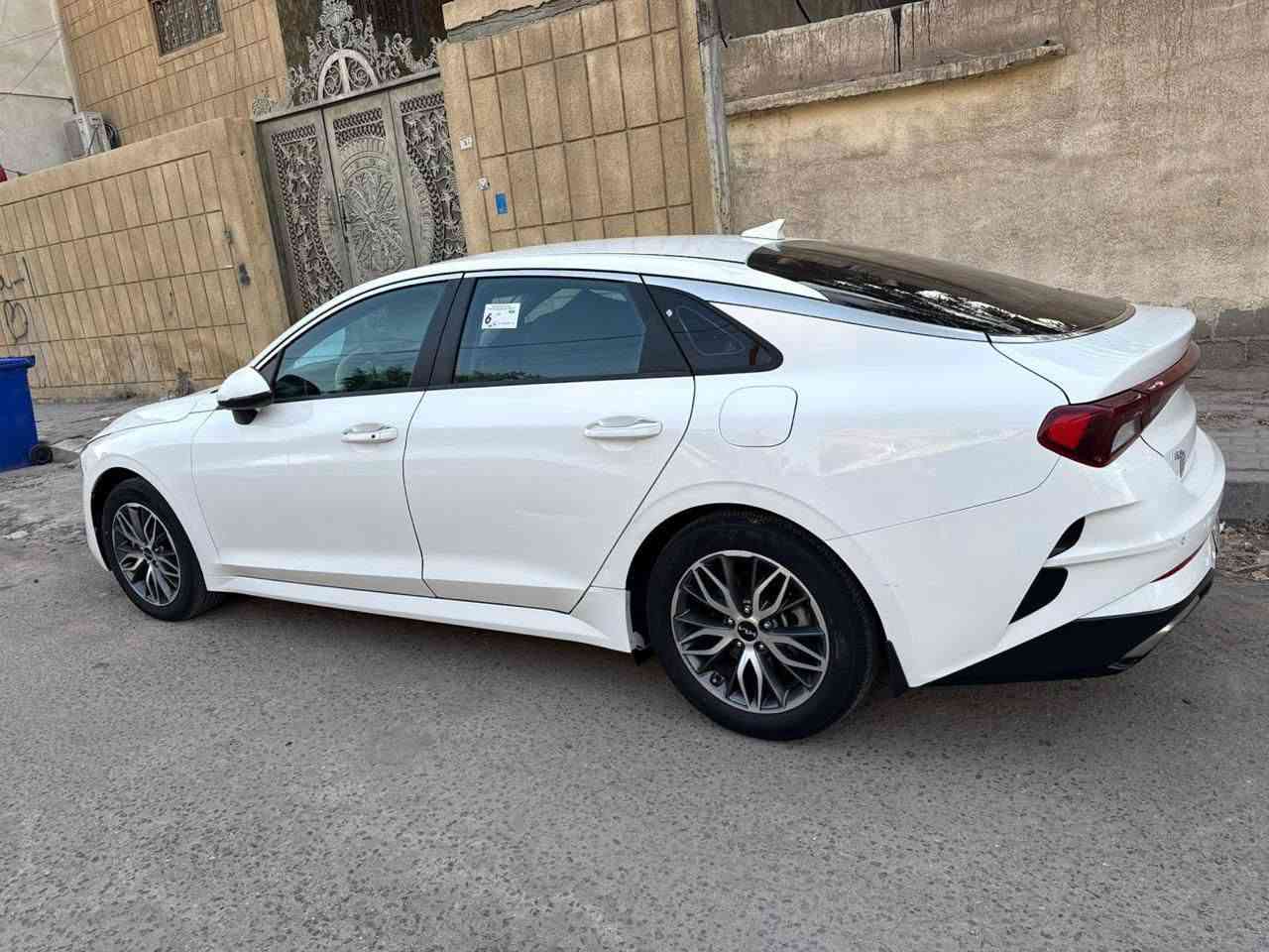 خليجيk5موديل 2022  بيه قطعتين بدون دواخل 157 
***********
