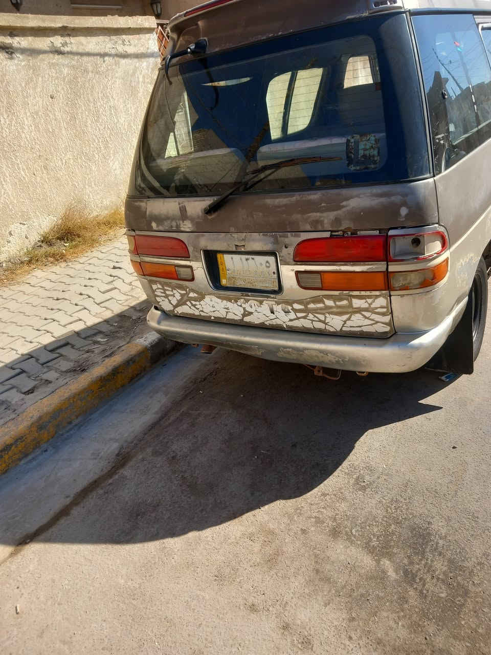 السلام عليكم فاره البيع مكينه وكيري فورس كسن نظيف تخم تاير كهربايات شغاله رقم القادسيه حمل صدر امامي وخلفي نظيف عنواني  الحسينيه  سعر ١٧ ***********
