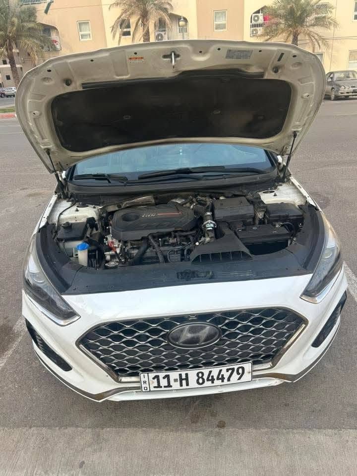 سلام عليكم
سوناتا 2000توربو موديل 2018 فوووول مواصفات 
محرك وكير مكفولات وبلادي مامفتوح بيها برغي 
السياره بيها كل مواصفات الفول 
رادار امامي وحساسات خلفيه ونقاط عمياء
كراسي كهربائي وجلد اصلي 
فتحة بانوراما 
تحكمات ستيرن كامله 
تحديد مسار ومثبت سرعه 
تبريد امامي وخلفي
تبريد تدفئه كشنات واسترين
لايت زنون 
وكل مواصفات الفول الأخرى وحتى كتلوكات الشركه موجوده بيها
السياره حادثها خلفي وسطحي بيها صبغ جاملغين خلفيه وصندوق فقط 
السعر 138 وبيها مجال بسيط جدا 
للاستفسار الاتصال بالرقم *********** بغداد
