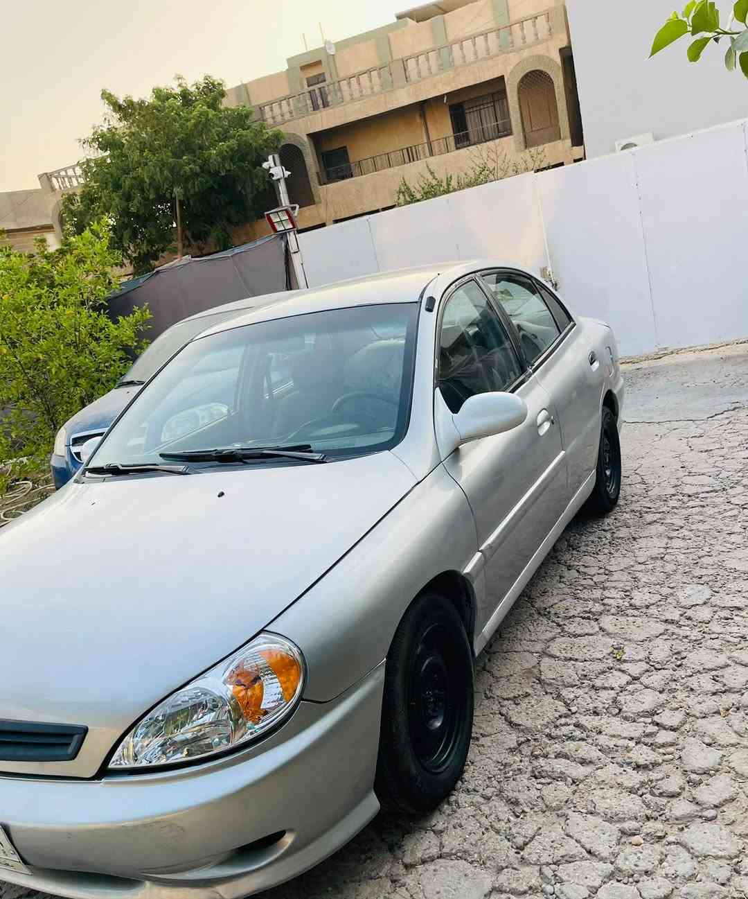 السلام عليكم كيه ريو موديل 2001 كير اوتماتيك كير ومحرك تبريد شغال رقم بغداد   مصبوغه عام الجماليه  السعر 26 المكان بابل الاتصال ***********

