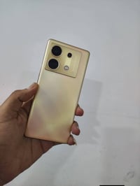 زيرو ٣٠ 5G • ٢٥٦ جيجا • صدع بالضهر