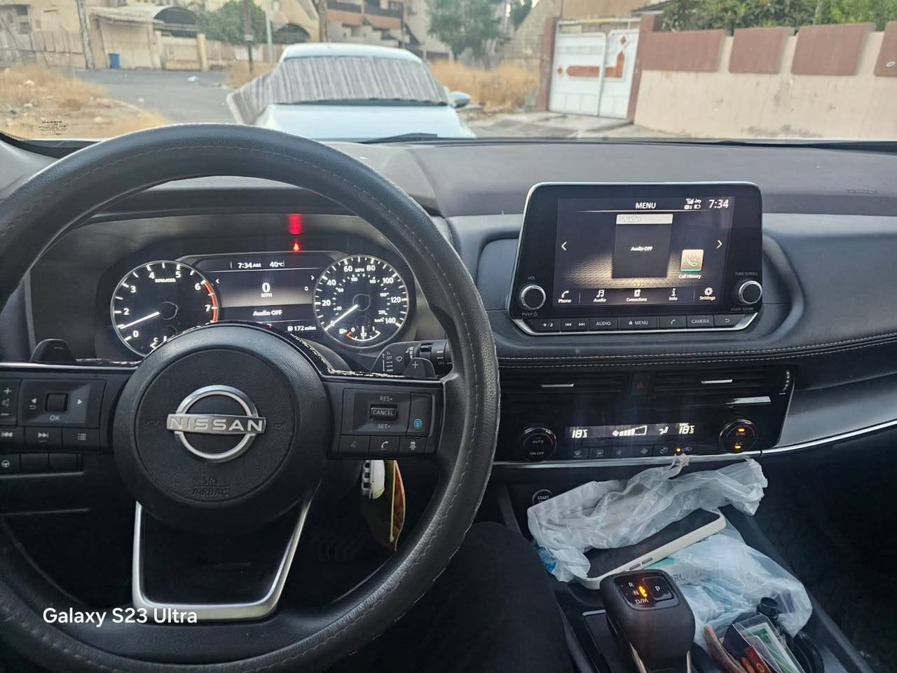 نيسان روج موديل 23 سنوية لغاية 28 ضرر بونيد فقد مبدل سعر 140 بيها مجال قليل   مكان السيارة كركوك *********** مكان السيارة كركوك سيارة جاهزة كركوك, العراق
