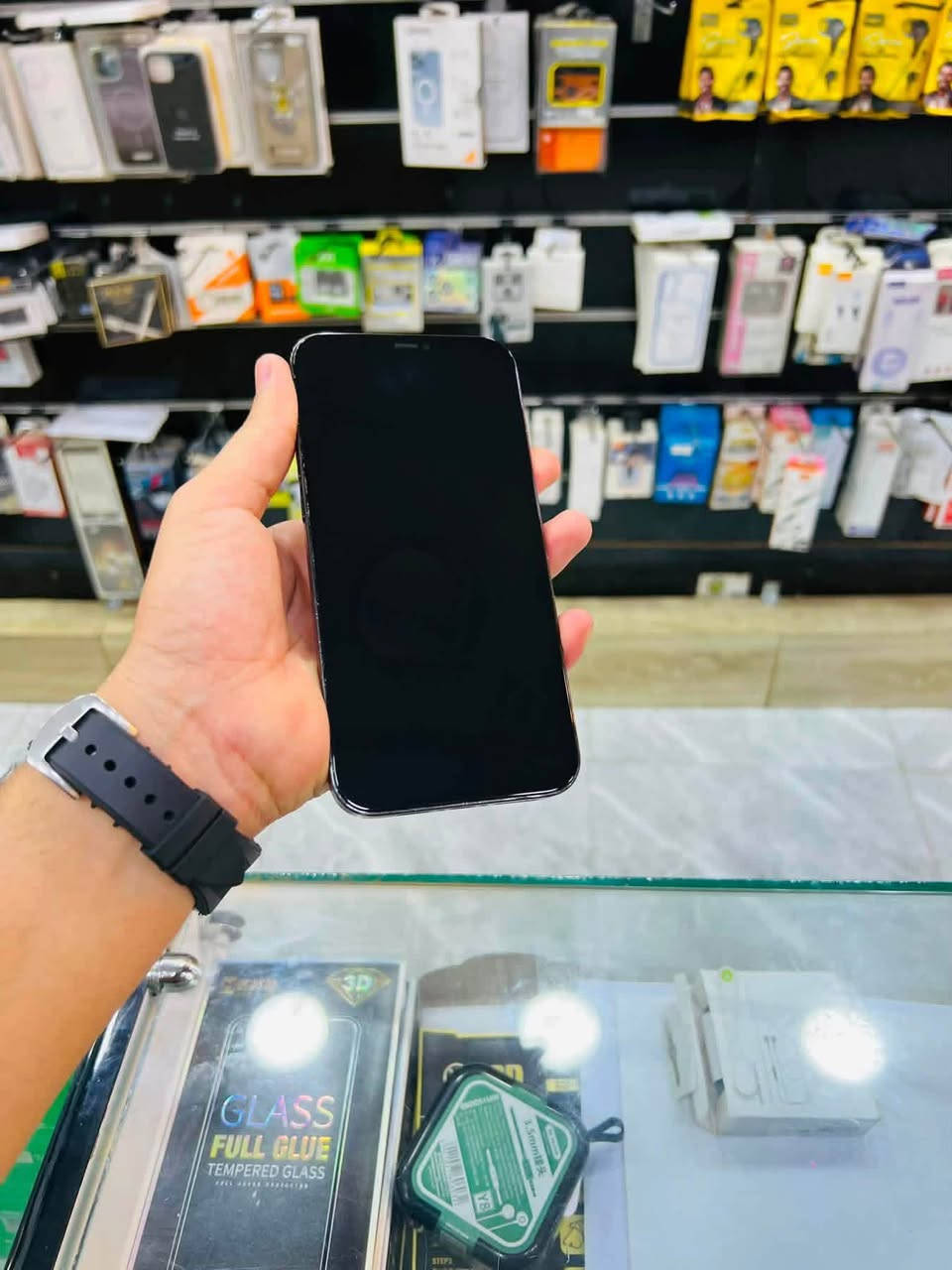 iPhone 12 Pro Max - للبيع
ايفون ١٢ برو ماكس
الذاكرة: 256GB
البطارية: 100% (مبدلة أصلية)
الحالة: الجهاز كله شغال %100
الشبكة / الصوت / الاتصال: تمام بدون أي خلل مبدل شاشة نوعية كلش حلوة
فقط بصمة الوجه واقفة
باقي الجهاز مكفول
الموقع: بغداد - قطاع 23
السعر: 280 ألف (نهايته)
لاستفسار ***********
