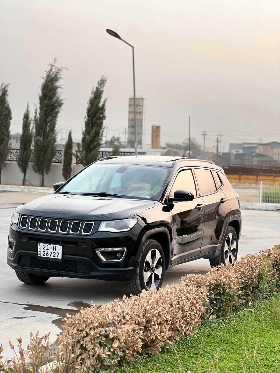 jeep compas 2018 
سەیارەکە فول مواسەفاتە 
پانۆڕاما دەبڵ ئەکسل
بەسمە کوشن گەرم سوکان هیتەر
سەنەوی هەزەی نوێیە بەناوی خۆمانە
چوار تایەی لۆکی لە ژێرە 
کامل سێرڤسی بۆکراوە
بۆنیت و چاملغی بۆیاغە
نرخى 118گةلا
*********** رانية, السليمانية
