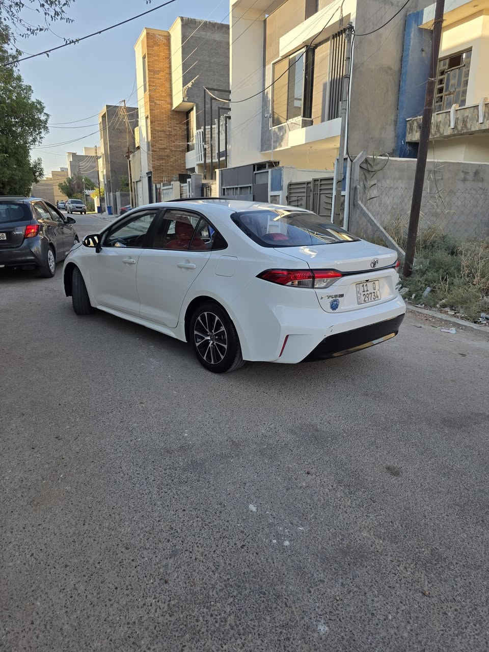 فتحه سقف
:بصمه 
3:كشنات رياضي حضن لون احمر 
سياقه ذاتيه
:كروس سرعه
:رادار امامي 
:توقف تلقائي 
:مانع انزلاق
:ثلاث انضمه قياده 
:هاند بريك بصمه
:ويل بلاك رياضي 
:لايت عدسه
:اشاير بل مري
:تبريد قطعتين
:حساسات
:شكل الامريكي هايبرد
:تحكم ستيرن فول
:السعر147 
 وباقي مواصفات معروفه
 بيهه بارد بجاملغ
رقم بغداد بسمي تحويل ثاني يوم 
مكان سياره بغداد 
هاتف☎️***********

