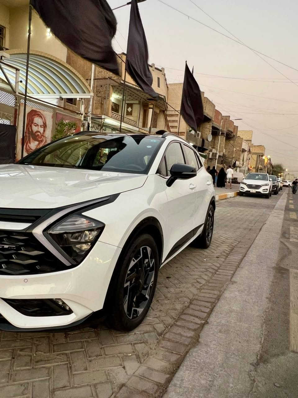 سبورتج  GT
2025

(جيتي لاين )فول 1/1

 زيرو زيرو زيرو ماشيه 6000 الف

- وارد خليجي 

‏‎ - بانوراما 

- بصمتين

‏‎ - سعة المحرك 2.0L

-‏‎ مرتبط بناقل حركة أوتو 6 نمر

‏‎ - عدد AIR BAG6

‏‎ - حساسات أمامية 

‏‎ - حساسات خلفية

‏‎ - لايت زينون + LED

‏‎ - كشافات 

‏‎ - بك لايت LED

‏‎ - ويل كب 19

‏‎ - قبضات أبواب من الألمنيوم

-‏‎ اريل نفكيشن

-‏‎ تشغيل عن بعد 

‏‎ -فتح الصندوق كهرباء ذكي 

‏‎- كاميرا دوارة

‏‎ - المقاعد جلد اسود GT وزيتوني

‏‎ - تدفئة المقود والكشنات الأمامية 

‏‎ - مثبت السرعة Cruise 

- الأوامر الصوتية

‏‎- أوضاع القيادة  Drive Mode

‏‎ - فحص أنظمة السيارة 

‏‎ - حساسات ضغط اطارات 

‏‎ - شفتات مقود

‏‎ - هاند بريك بصمة 

‏‎‏- ABS 

‏‎‏ - Auto Hold    أوتو هولد

‏‎‏- ISO Fex        ايزو فكس

‏‎- نظام مانع الانزلاق

‏‎- نظام نزول المنحدرات 

‏‎- اشارة في المرايا الجانبية

‏‎- مخرج منفذ الطاقة 

‏‎‏- حساسات كامله داير السياره 

شاحن هاتف لاسلكي

السعر 250 وبيها مجال حك الجية

للاستفسار /***********
