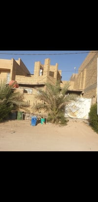 بيت للبيع حي الفارس 07825042881