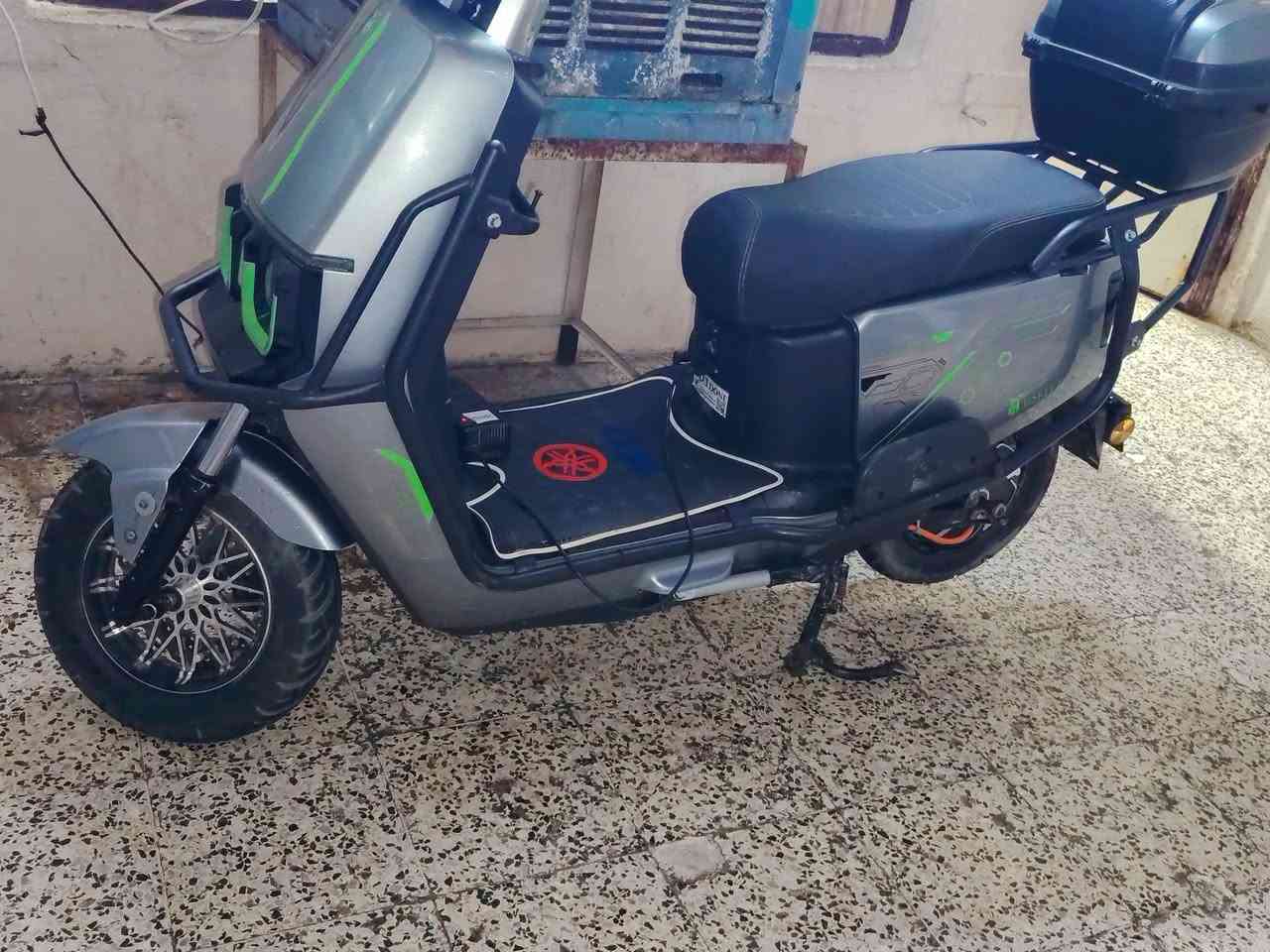 شرط الفحص • نظيفة • بطارية ٨٠٪