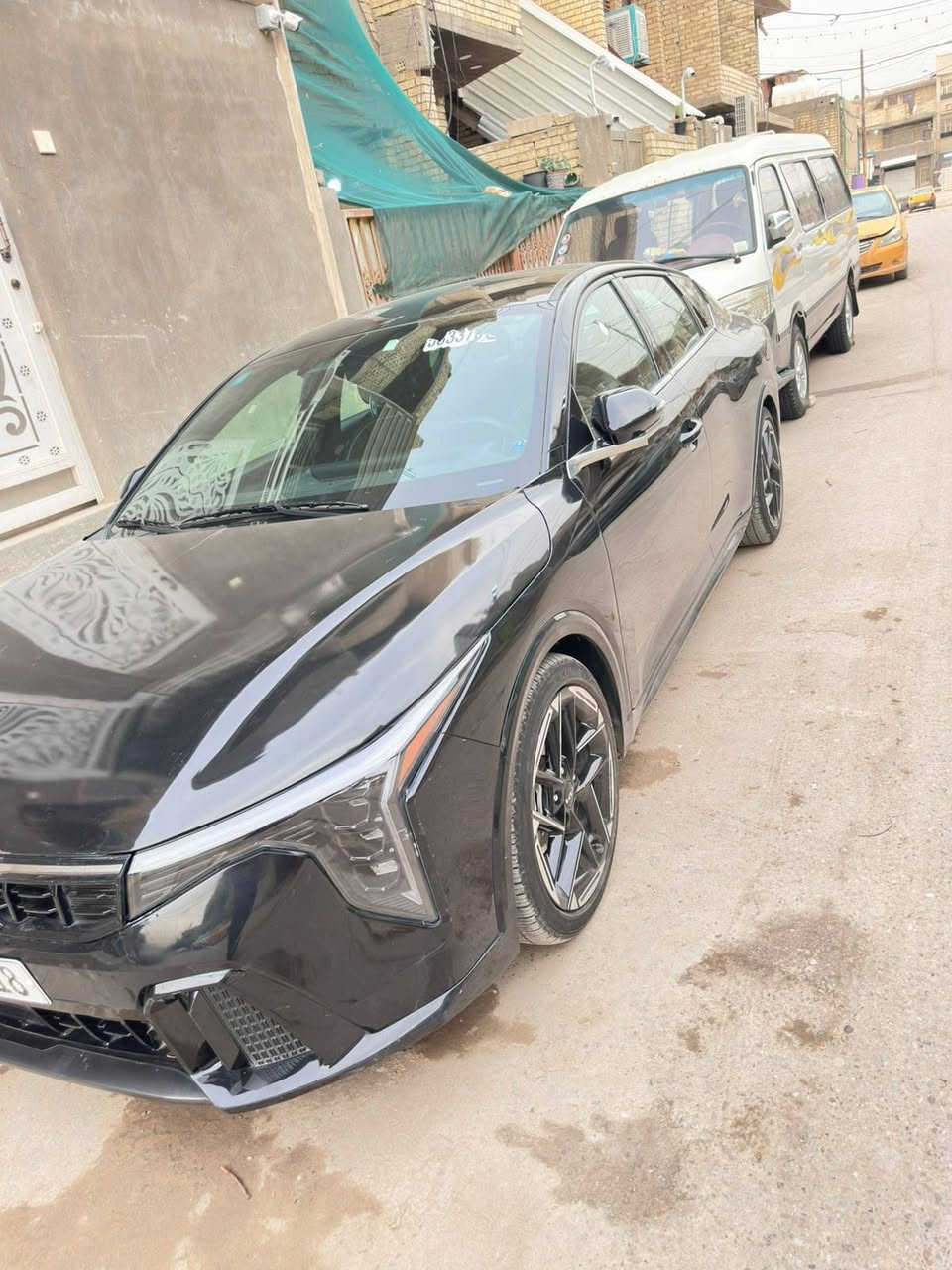 السلام عليكم 
للبيع او مراوس حسب القناعه 

كيا K4 كي فور 2025 
وأرد امريكي 
مواصفات جيتي لاين فول ماعده الفتحة 
حادثها قبق جنطة واصبعين بشفة مال بنيد 
مكاني بغداد الامين
السعر :- 165 وبيها مجال 
للاتصال :-***********

نص مكتوب في الصور:
- ۸۰ ٤:٧ 6 / 13 bid.cars
- 5 / 13 bid.cars