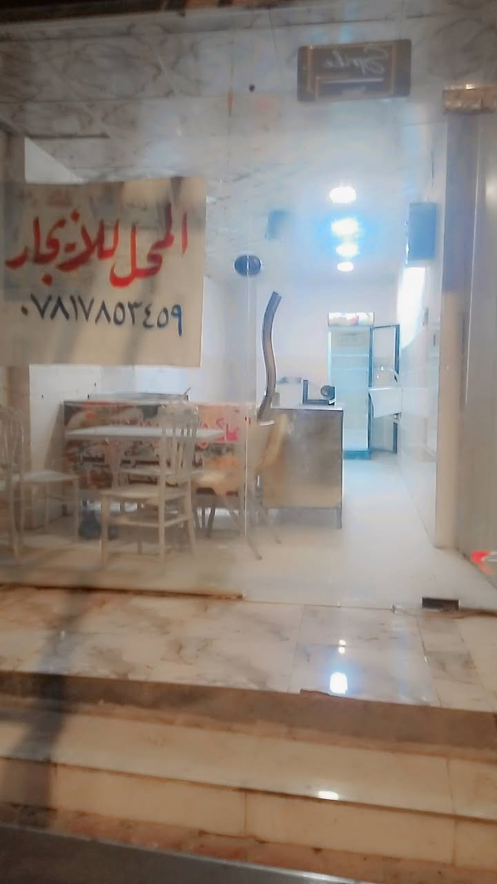 محل للإيجار • شارع مطعم العباسي • بدون أغراض