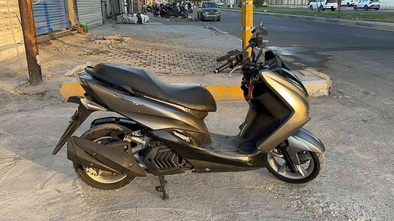 سلام عليكم ماجسته اس موديل 2023 دراجه جديده ماشيه10000 الدراجه نضيفه بيها ملاحضات بصيطه موضحه بل صور رايده ب 18$ وبيها مجال الشراي يتصل ولي متعجبه ليعلق *********** مكاني بغداد
