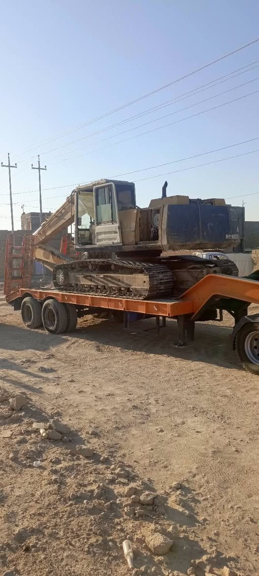 لودر لبيع طول 7.5متر جاهز لعمل ***********

نص مكتوب في الصور:
- ***********