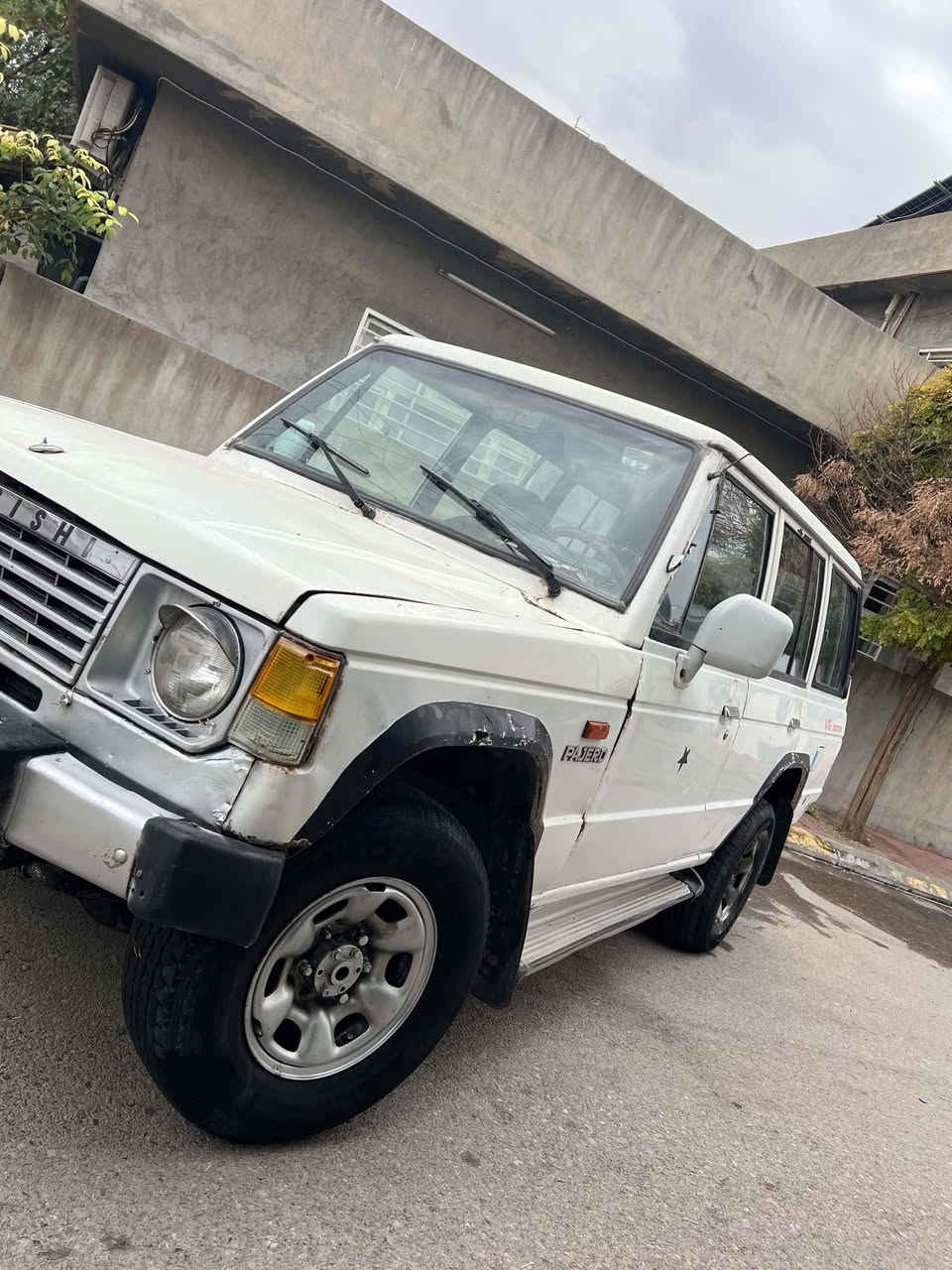 باجيرو • اوتوماتيك • ١٩٩٠