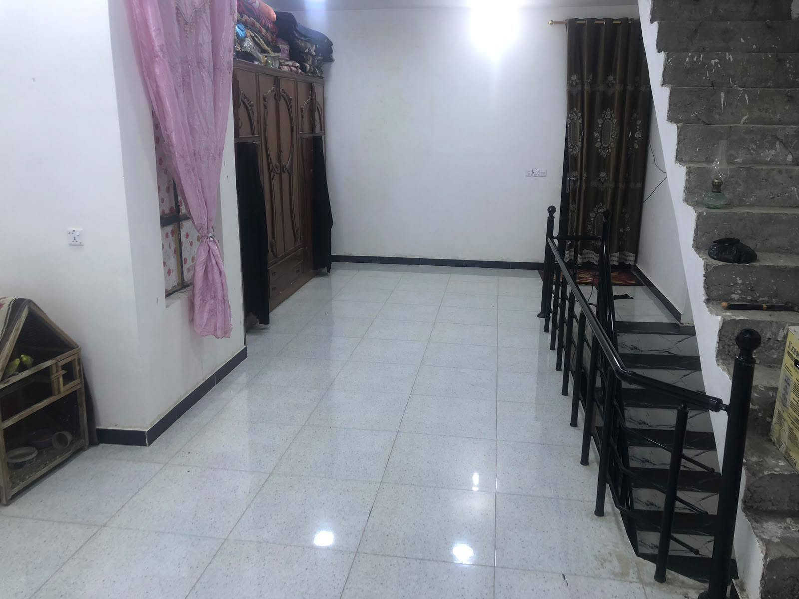 دار للبيع زراعي سند ٢٥قرب حسينه شريفه بن الحسن طابق ونص ***********

