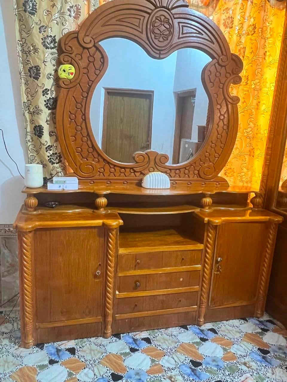 غرفت خشاب بعدهي جديده  السعر مليون وميه والتصال عل هاذه الرقم ***********
